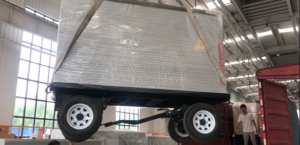 移動(dòng)靜音柴油發(fā)電機(jī)組